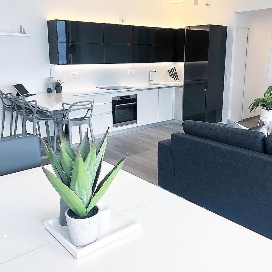 Ferienwohnung Ulivi Luxury Loft & Pool - The House Of Travelers Carate Urio Exterior foto